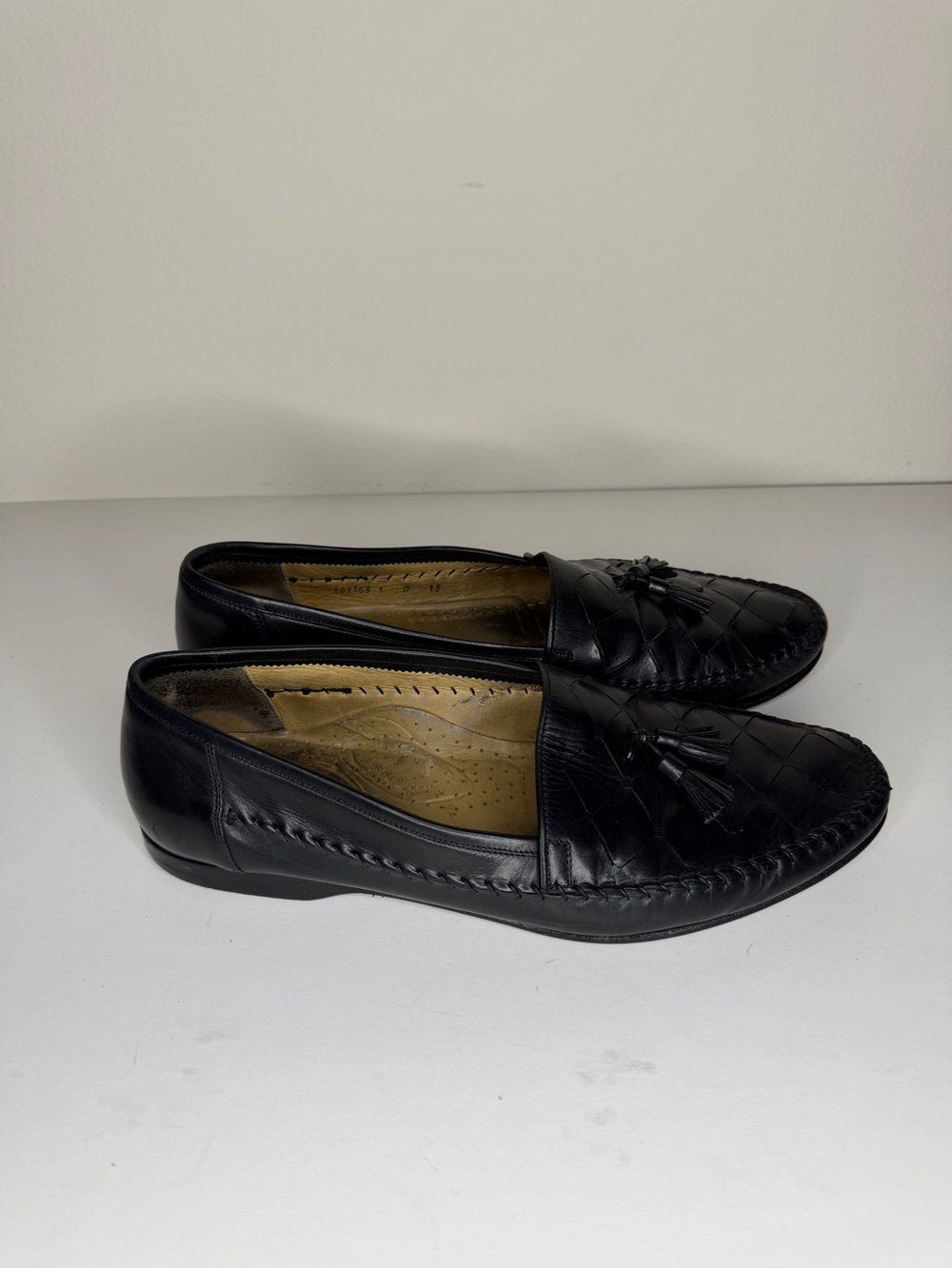 Santoni Black Woven Leather Tassel Loafers Men’s 13D Made in Italy Handcrafted